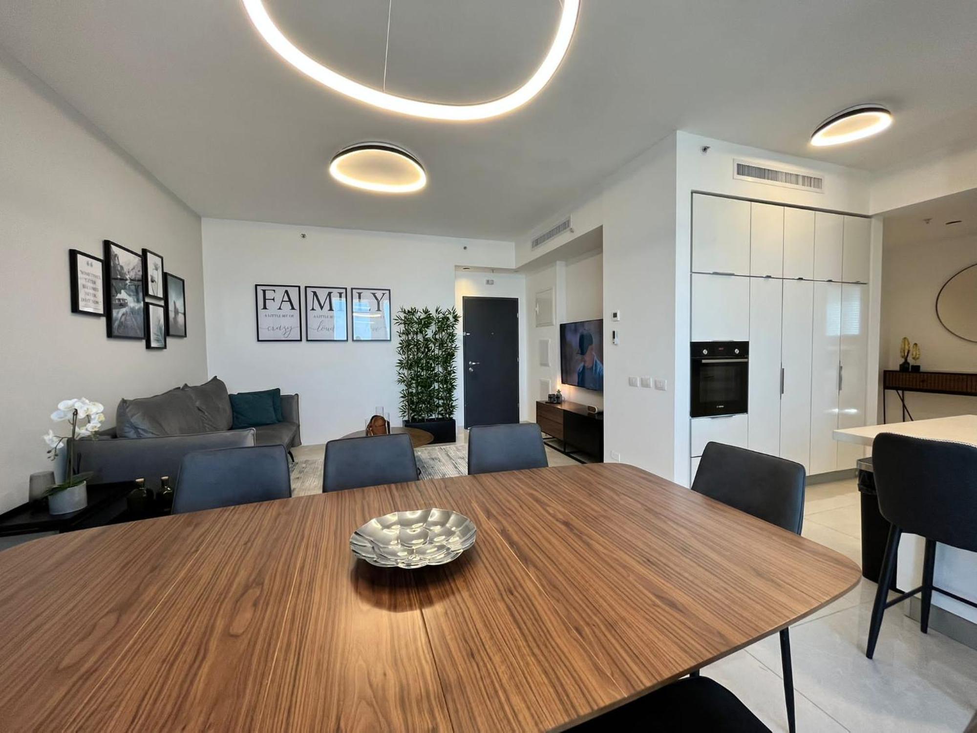 New Luxuries 3 Bedroom Apartment In J Tower القدس المظهر الخارجي الصورة