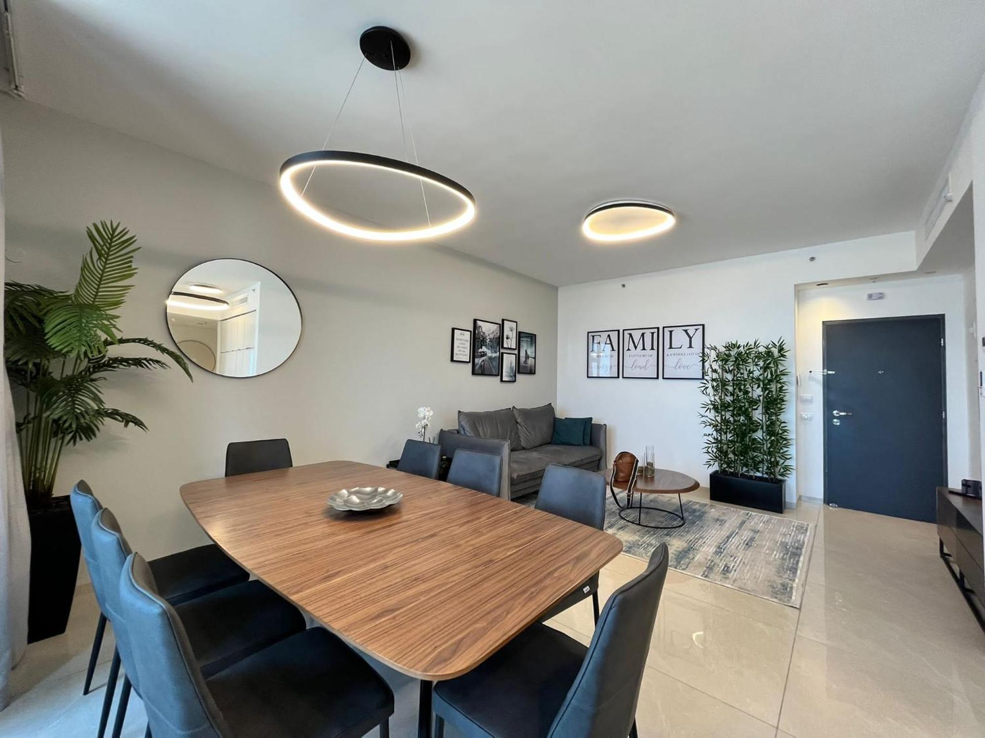 New Luxuries 3 Bedroom Apartment In J Tower القدس المظهر الخارجي الصورة