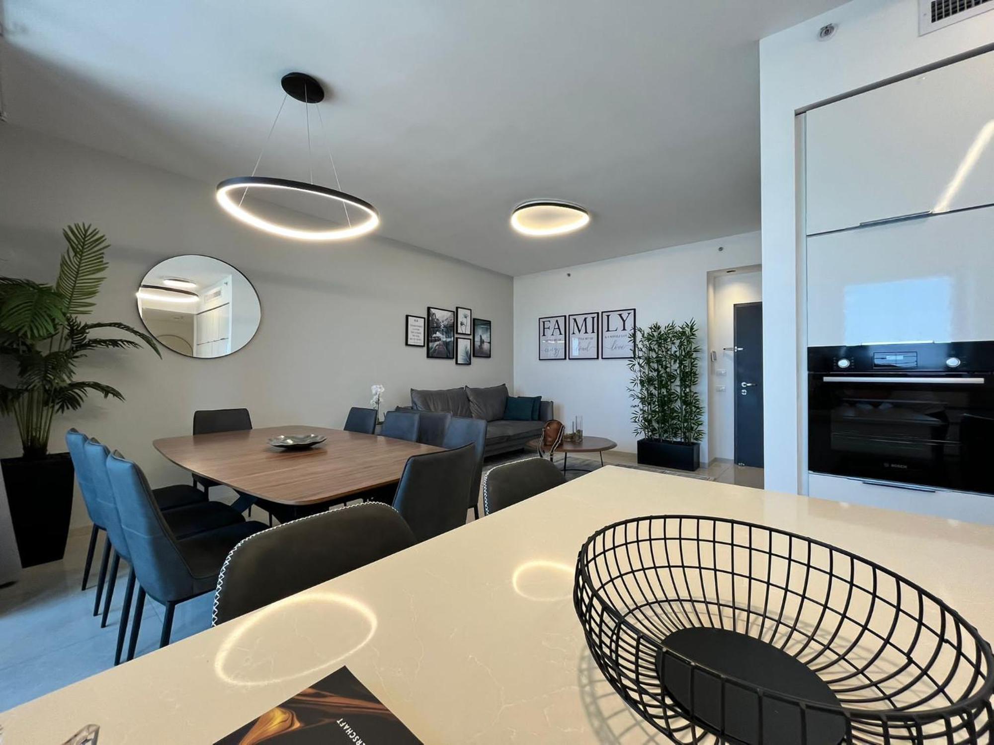 New Luxuries 3 Bedroom Apartment In J Tower القدس المظهر الخارجي الصورة